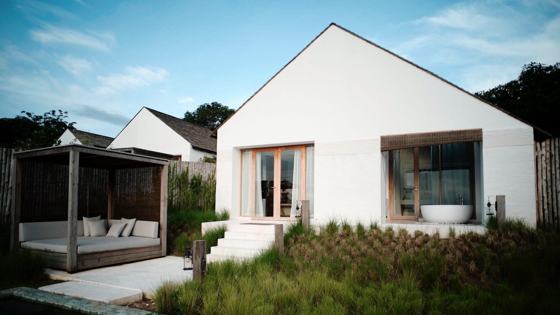 บทความที่เกี่ยวข้องกับรางน้ำฝน