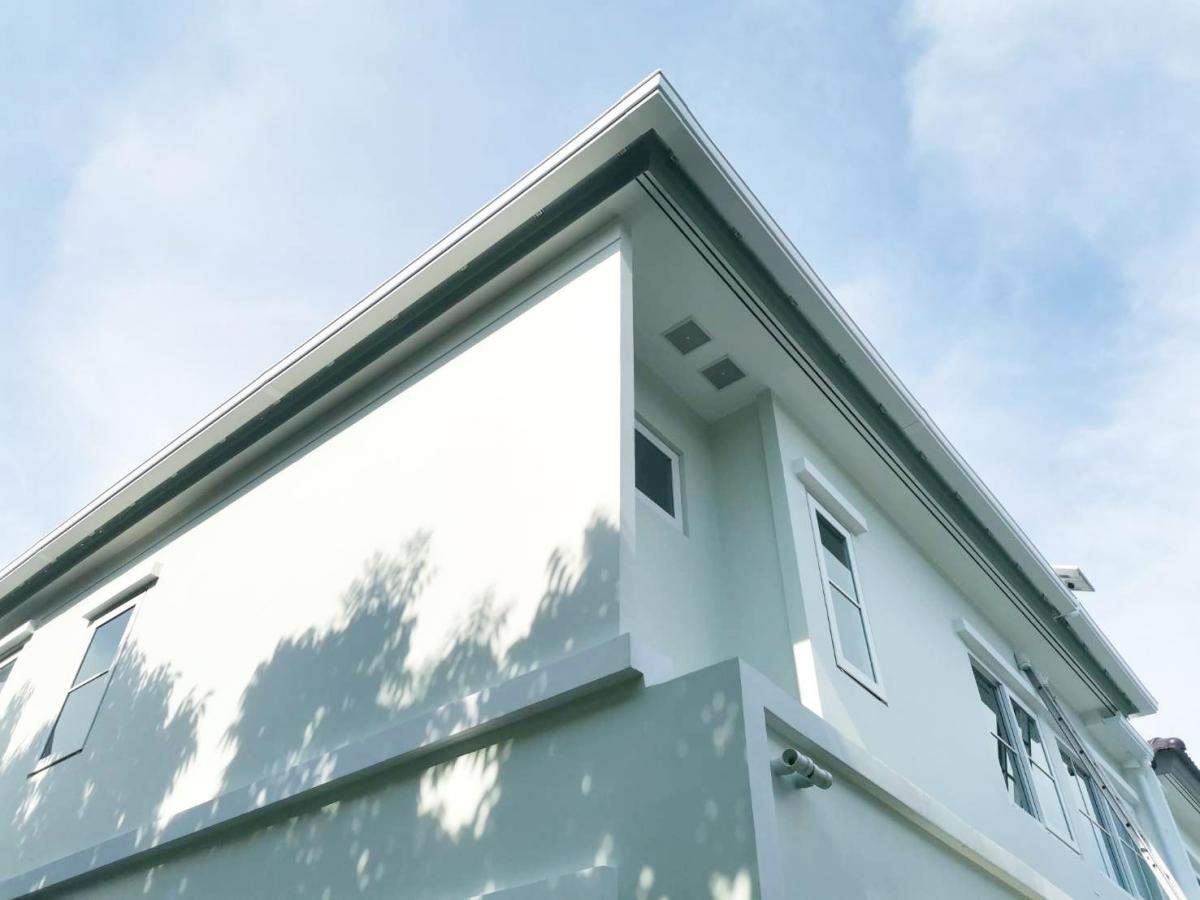 บทความที่เกี่ยวข้องกับรางน้ำฝน